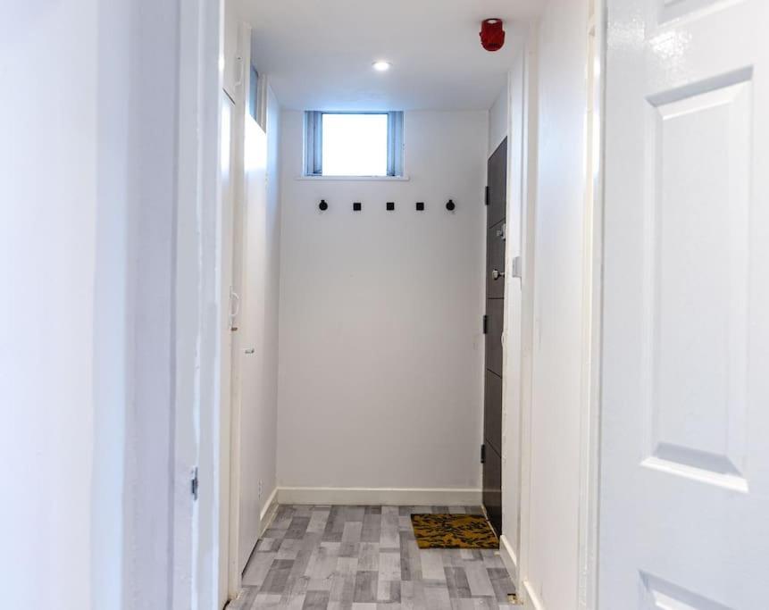 2 Bed With Free Parking Apartment London Exterior photo